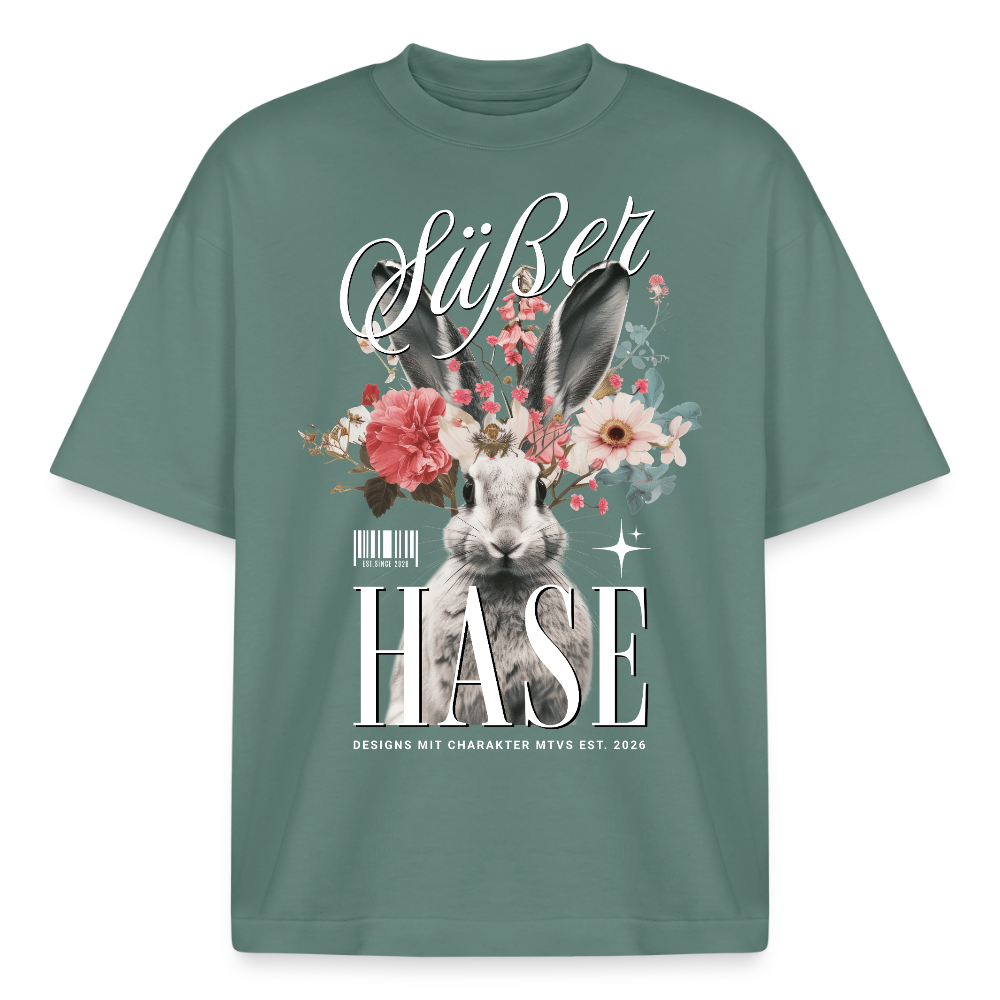 Boxy Unisex T-Shirt mit Hase Design - Grüner Bucht