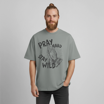Pray Hard Design T-Shirt - Nebelgrau