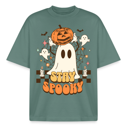 Grünes T-Shirt mit Stay Spooky Halloween Motiv, Geist und Kürbis